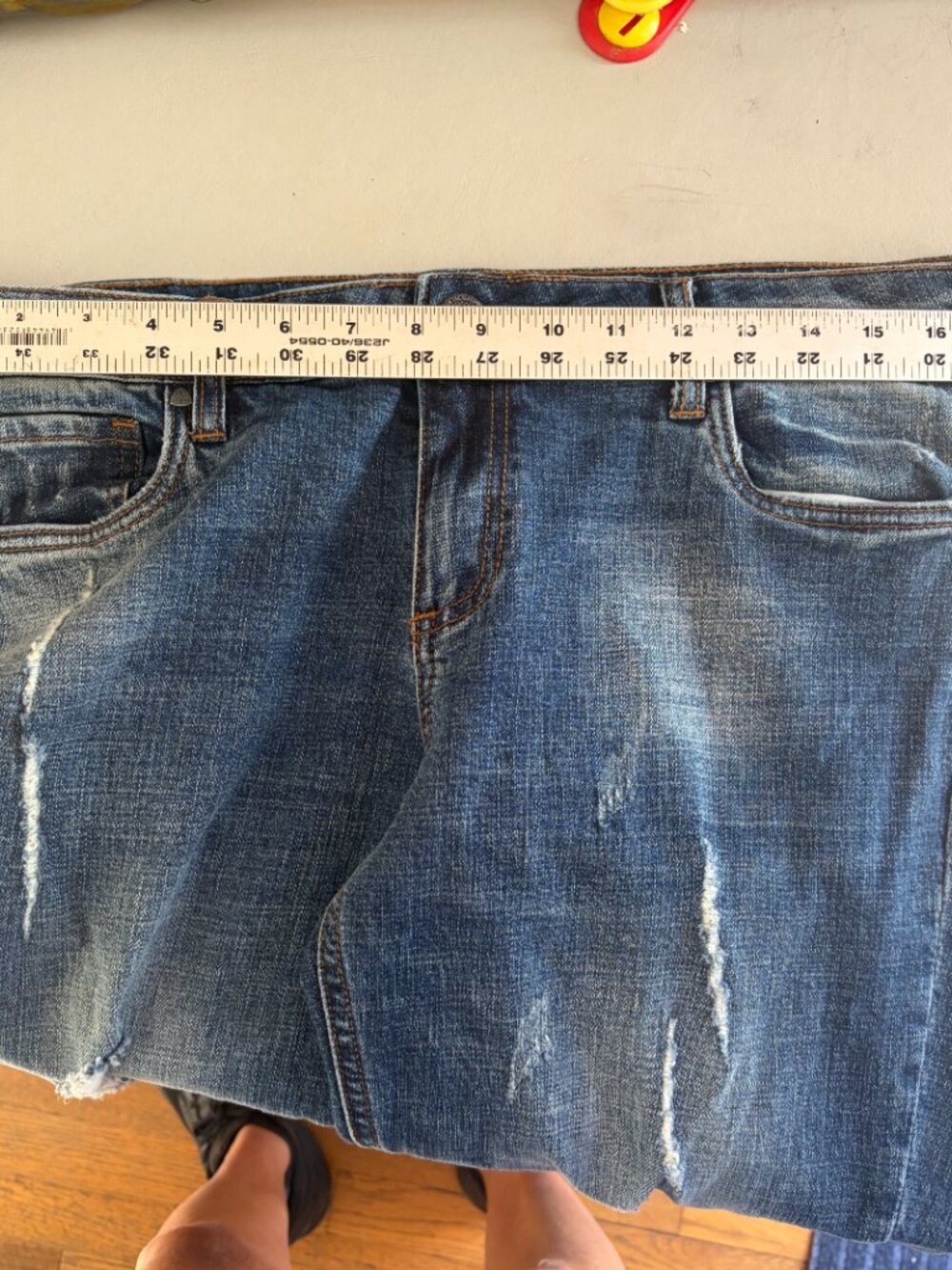 KUT from the Kloth Catherine Boyfriend Jeans Size 10 - Picture 6 of 6